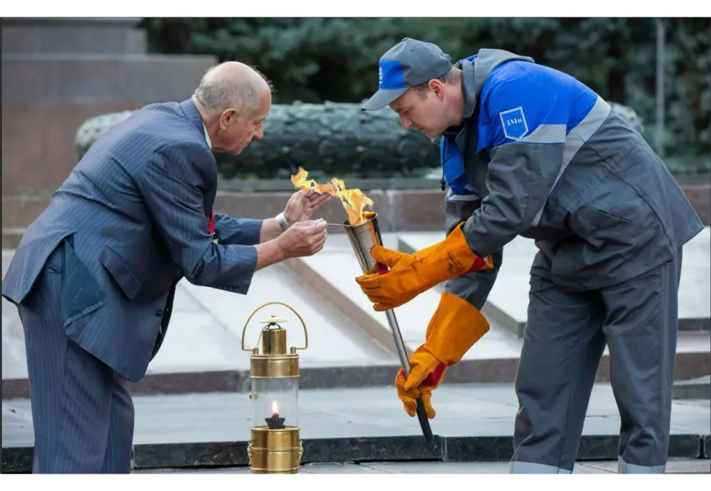 Лампа для переноса вечного огня в Туле 